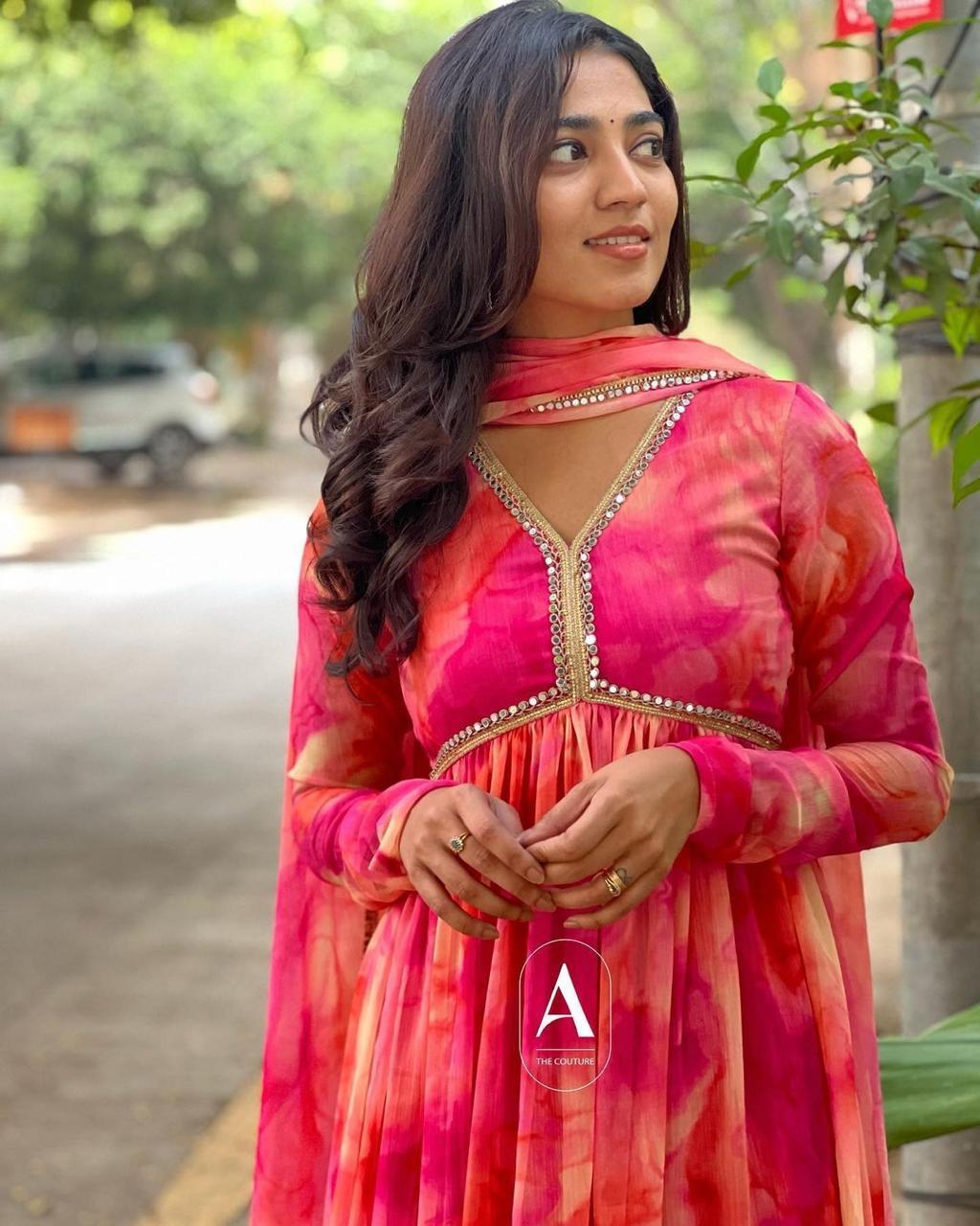 Alia cut Kurthi with dupatta