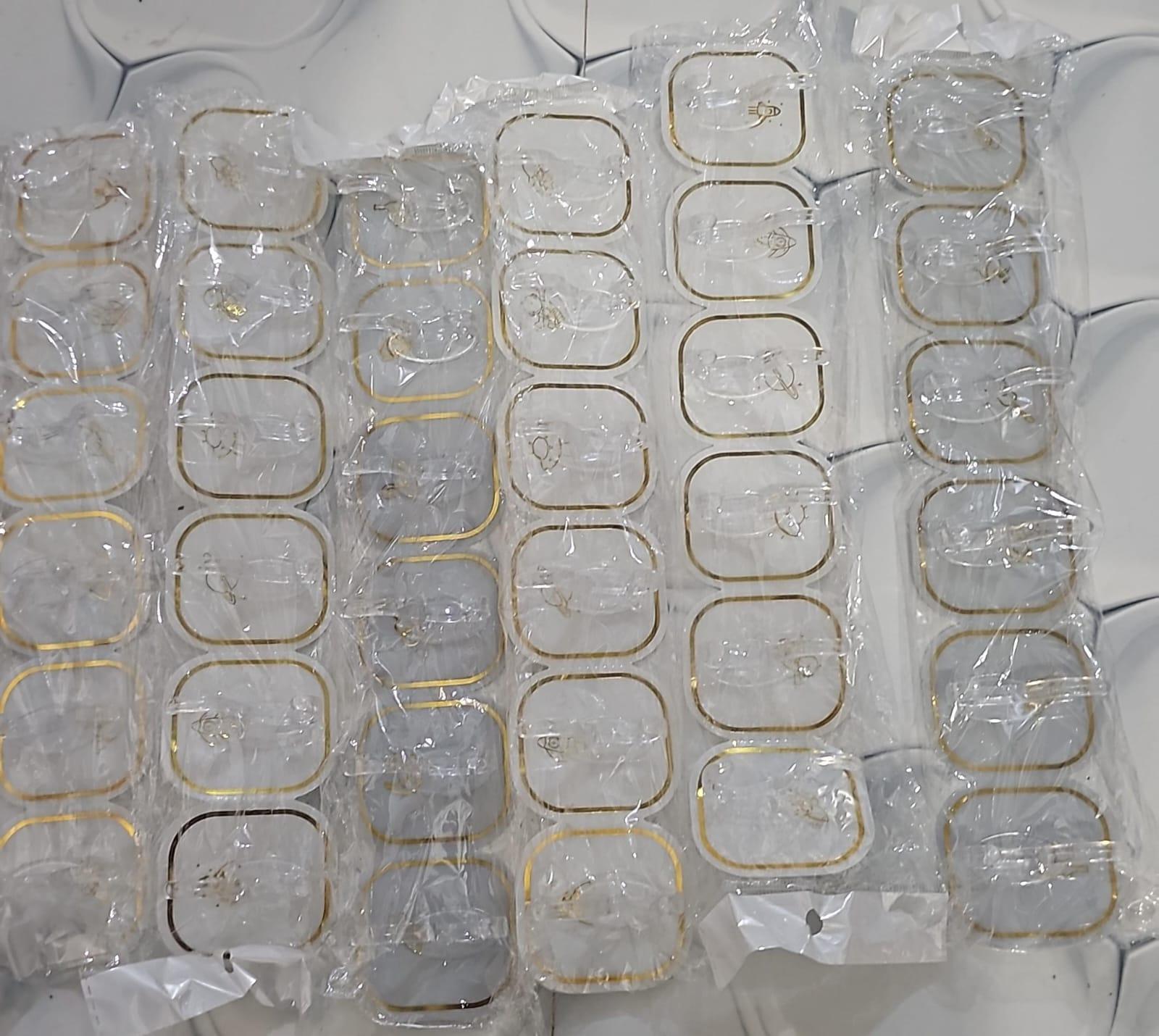 (MNR) 6 In 1 Sticker Hook Set  New stock 