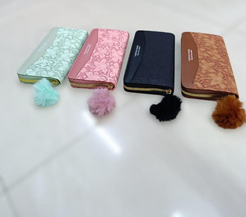 (MNR) *Imported Wedding Purses* *4 Colours available* *950/-* Corier  Puttalam*Imported Wedding Purses* 