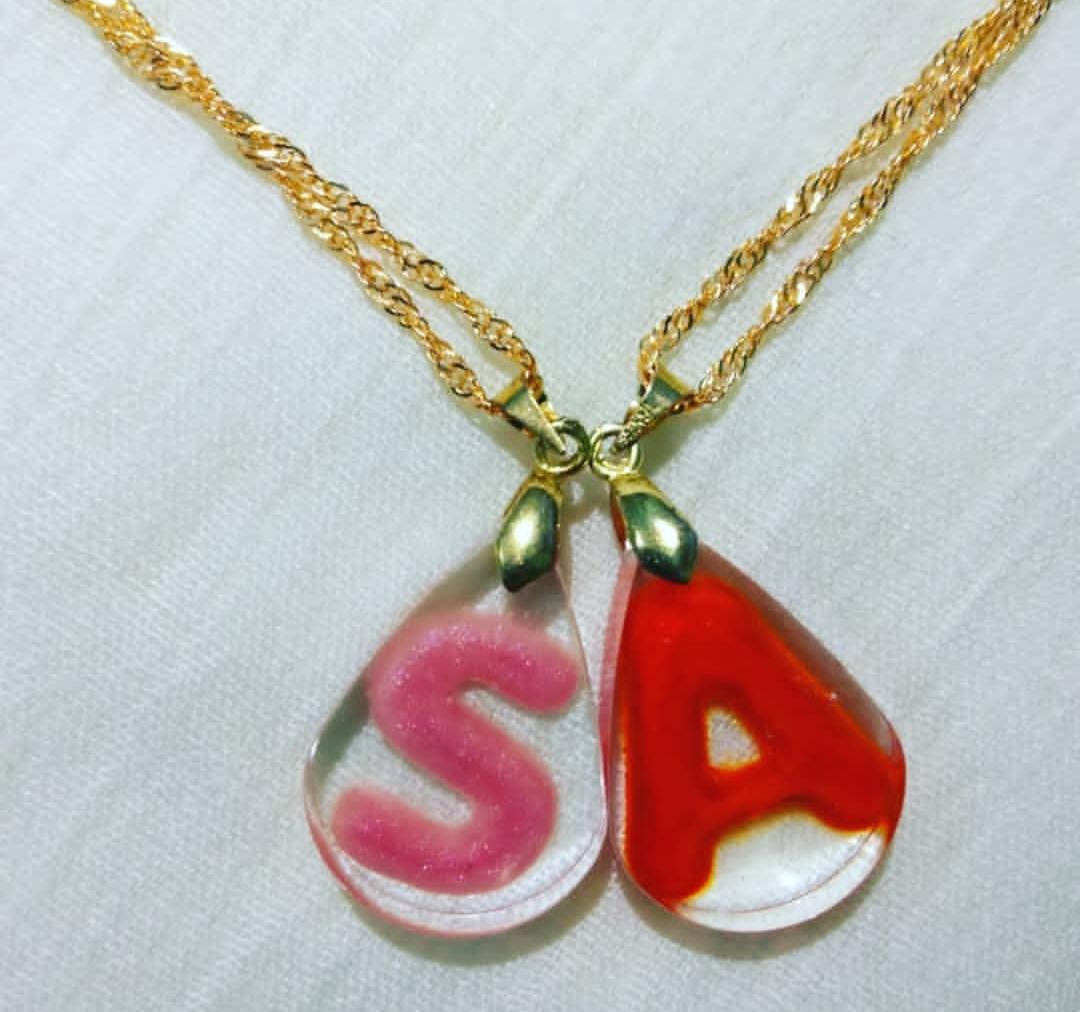 Letter pendent with chain