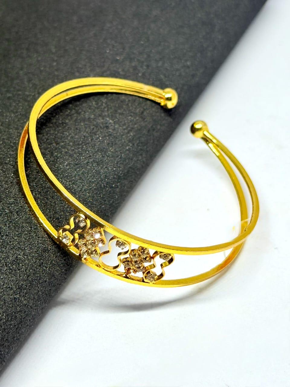 *Stone Sabona Bangle*
