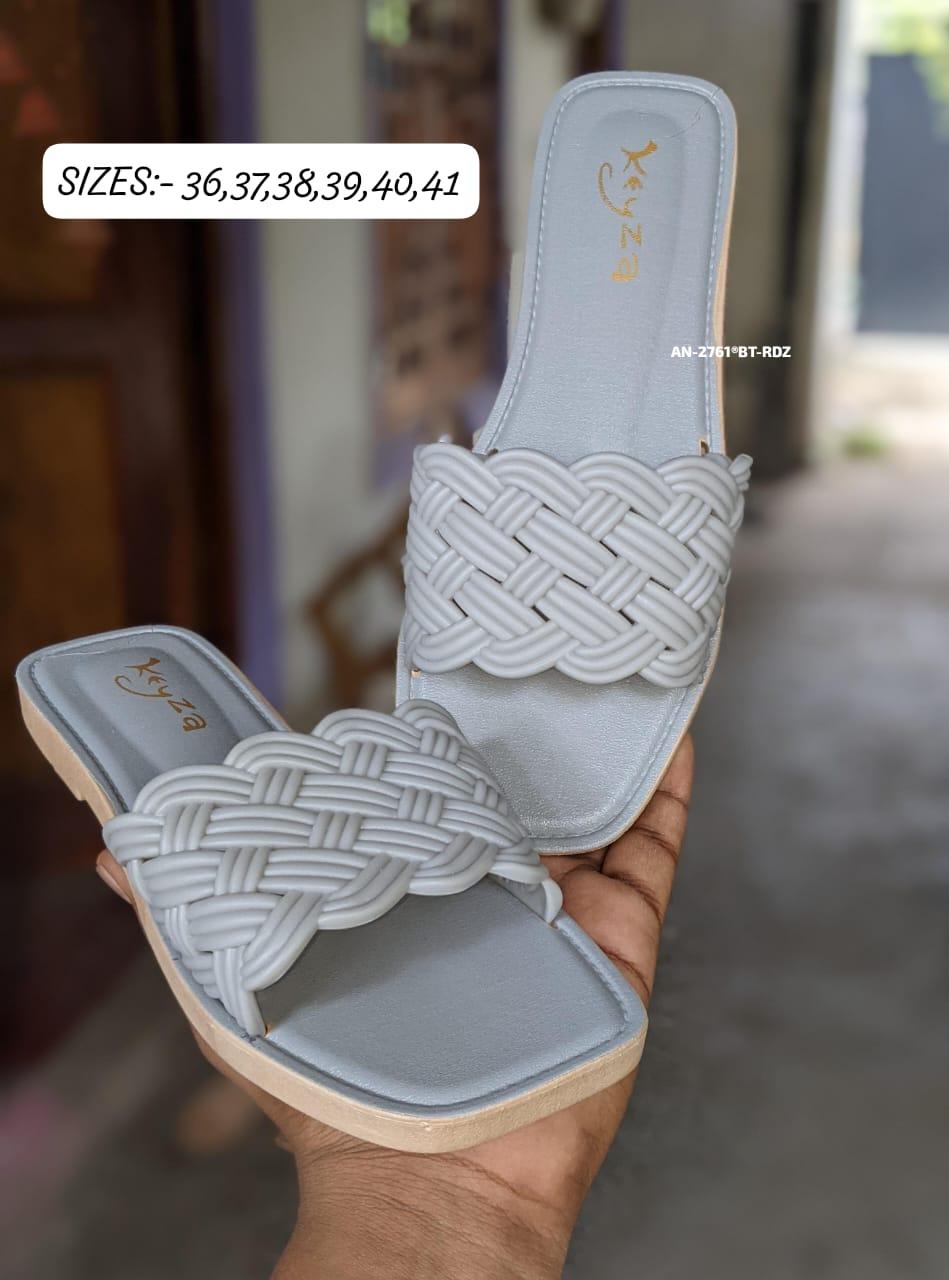 *💁🏻‍♀️Ladies Korean Chappals* 