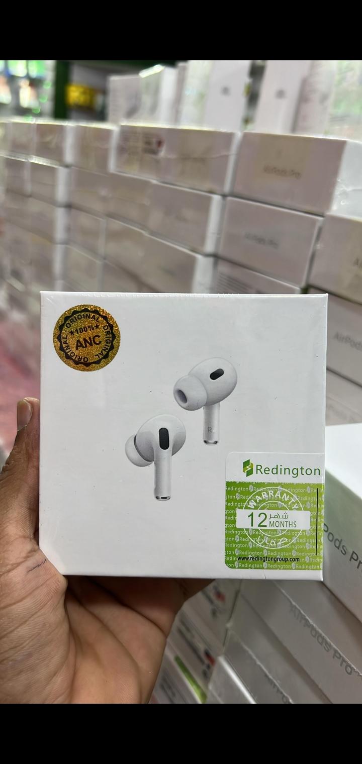 iPhone 14 pro + free Redington airpords